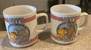 Vintage 1978 Garfied “Vote Republican Vote Democratic” Pair Coffee Mugs Cups - Picture 1 of 3