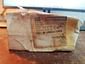 Telemecanique, XS1 M12MA230H4, Proximity Switch (TA33MS) - Picture 1 of 2
