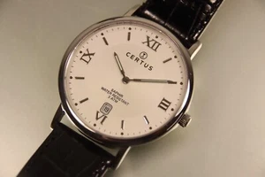 Certus Klassische Dresswatch Herren Armbanduhr mit Datum Saphir Quarz Abverkauf - Bild 1 von 1
