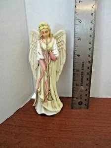 Angelo in plastica che suona il corno ornamento natalizio - Foto 1 di 1