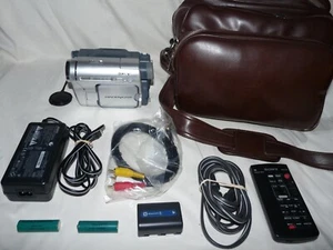 Sony DCR-TRV460 Digital8 HI8 8mm Video8 Camcorder VCR Player Video Transfer - Picture 1 of 8