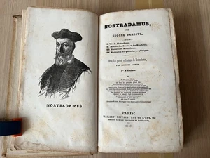 Bareste Nostradamus Vie… Prophéties… Centuries… Explications des quatrains 1840 - Foto 1 di 23