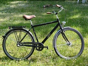 Fahrrad. Neuwertig. Schwarz, Herrenrad. Neupreis 489,- Nexus 3-Gangschaltung - Bild 1 von 1
