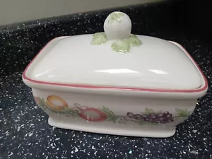 BOOTS ORCHARD LIDDED BUTTER DISH - Picture 1 of 3