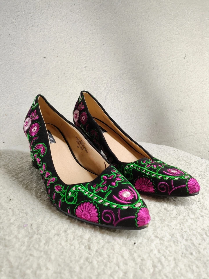 Zapatos de salón Eloquii para mujer 9W negros florales bordados sin cordones de tacón bloque Foto 1 de 4