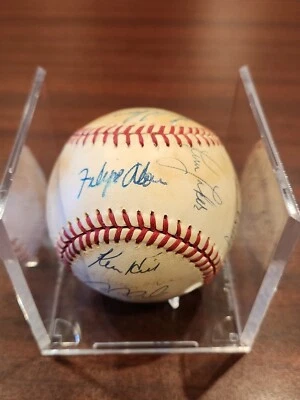1992 Montreal Expos Team Signed Baseball - Image 1 of 4