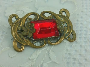 Vtg Art Nouveau Czech Scroll Ribbon Flower Faceted Glass Stone Brass Pin Brooch - Picture 1 of 17