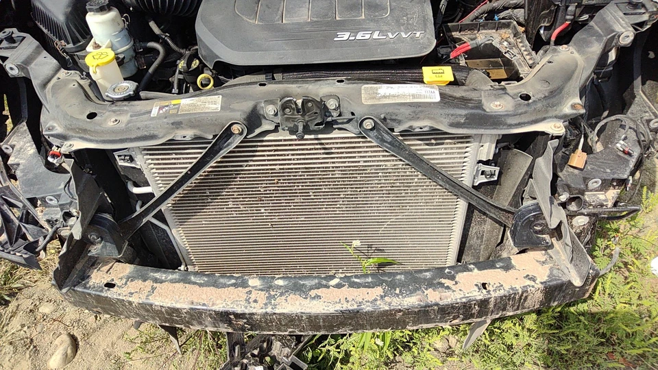 15 CHRYSLER TOWN CNTRY Radiator - Image 1 of 1