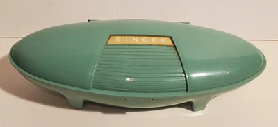 VINTAGE SINGER SEWING MACHINE BAKELITE? BUTTONHOLER TOOL BUTTON HOLE MAKER - Image 1 of 4