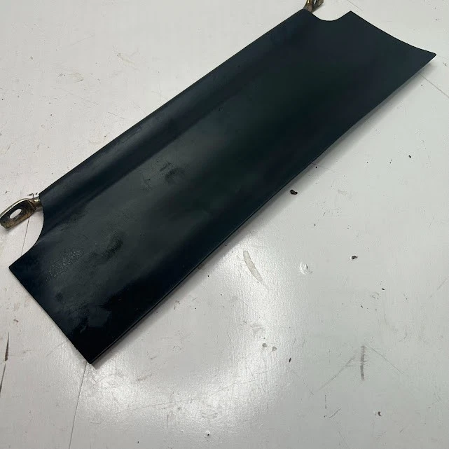 Задний экран John Deere JS63 Briggs & Stratton 12H802-1769-B1 GX22048 - Изображение 1 из 4