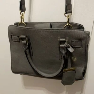 Merona Handtasche grau mittelgroß strukturiert top gebrauchter Zustand Gold Hardware - Bild 1 von 8