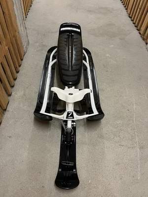 STIGA Snowracer King Size GT Lenkschlitten - Schwarz/Weiß (73-4679-10) - Bild 1 von 4