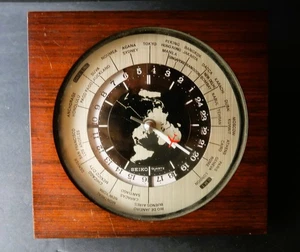 Seiko Quartz World Clock Time Red Airplane Vintage Working Desk Wood QZ877B - Picture 1 of 19