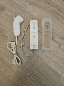 Mando a distancia original Nintendo Wii + Nunchuck + Funda Silcone  - Imagen 1 de 6