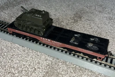 HO Scale Athearn 47' Heavy Duty Flat Car C&NW Brown #48051 With 1 Vehicle *read - Image 1 of 4