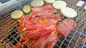 For Sigapore only/A5 Wagyu, Sirloin YAKINIKU 700G,Hokkaido Direct delivery - Picture 1 of 3