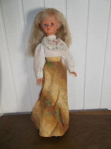 VINTAGE Poupée style Barbie "Ses cheveux poussent" env. 48cm 70'S habits origine - Imagen 1 de 6