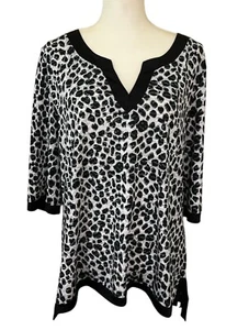 Blusa túnica tejida sedosa con estampado animal blanco y negro LAPIS talla 1X - Imagen 1 de 7