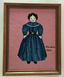 Bambola in porcellana vittoriana punta ad ago con cornice - 15"" x 12"" - MADRE finita - Foto 1 di 4