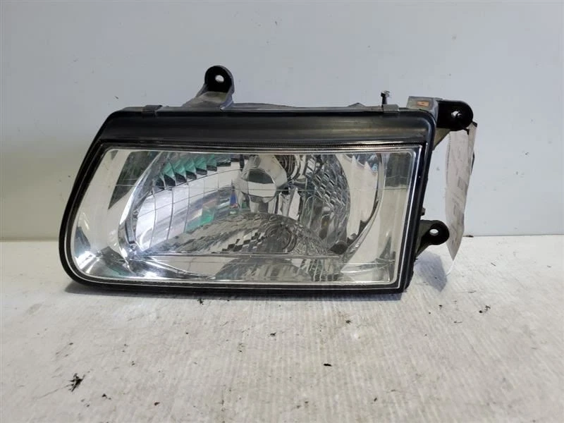 2000-2002, Isuzu Rodeo, LS, Driver Left Headlight, Part Number:8-97208-427-3 - Image 1 of 3