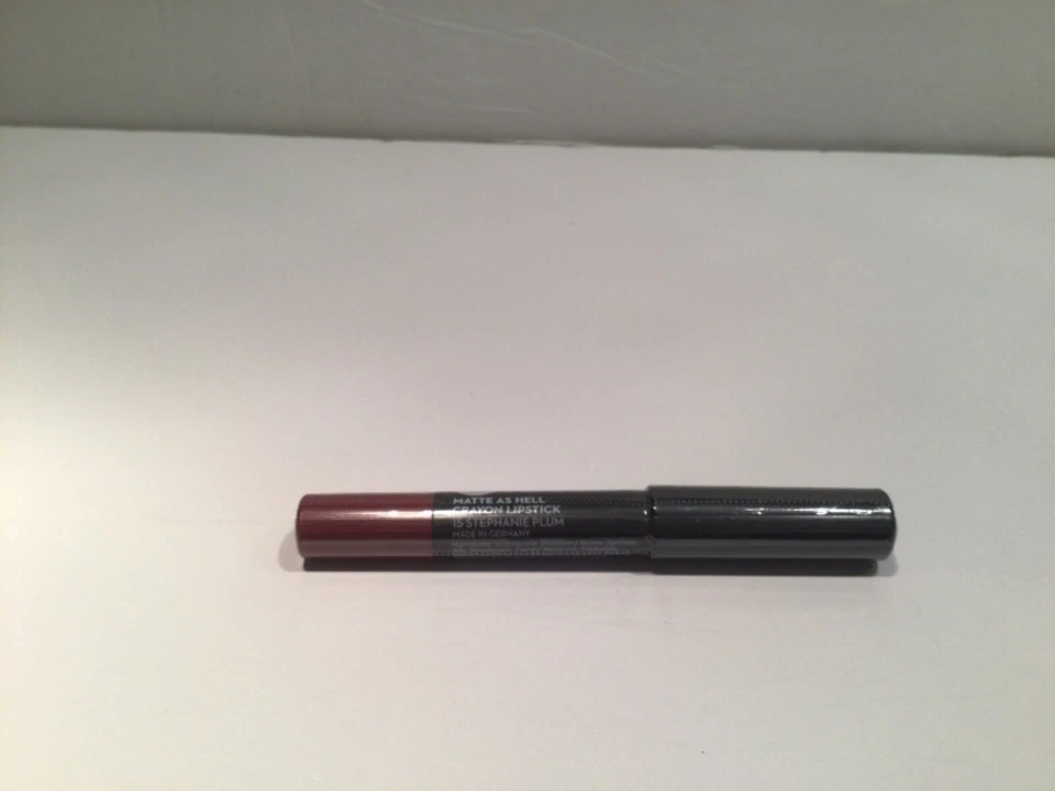 Sugar Cosmetics~~MATTE AS HELL~~Crayon Lipstick~15 Stephanie Plum~.088 Oz - image 1 of 1