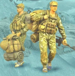 Kit modelo resina 1/35 2 piezas soldados rusos infantería fuerzas especiales sin pintar - Imagen 1 de 2