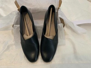 Clarks Juliet Palm Black Minimalist Leather Slip On Shoes Women's 8.5W NEW - Picture 1 of 4