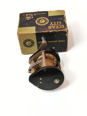 Carrete de pesca vintage Ocean City 1581 Level Wind Baitcaster con caja Foto 1 de 4