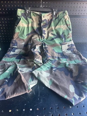 USGI MILITARY BATTLE DRESS UNIFORM WOODLAND BDU TACTICAL CAMO PANTS Med Reg - Image 1 of 4