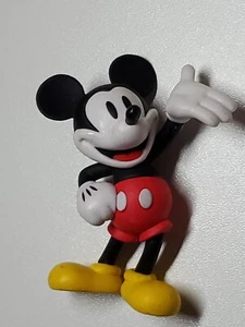 Disney 90th Anniversary Classic Mickey Mouse 3'' Figure 2018 - Picture 1 of 8