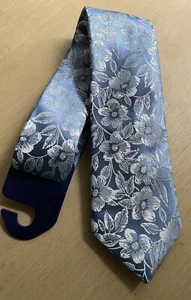 Corbata Hombre L A Smith, Azul Pálido y Gris Floral, Totalmente Nueva - Imagen 1 de 4