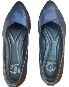 Womens Black Flats Ballet Shoe Rhemy Size 6M Pointed Toe New Directions - Picture 1 of 12
