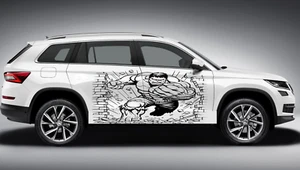 HULK MARVEL COMICS SUPERHERO VINYL DECAL CAR SIDE TRUCK GUN TRIBAL - Picture 1 of 1