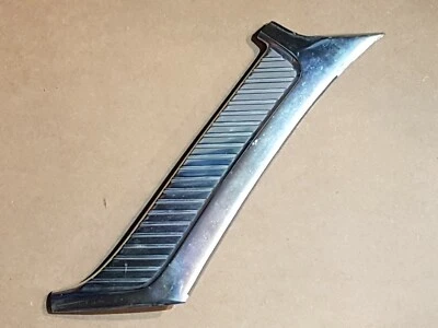 FORD TAUNUS 12M 1959-61 RH МОЛДИНГ ЗАДНЯЯ СТОЙКА ХРОМ Б/У VG #529320 НОВЫЙ ИЗ СТАРЫХ ЗАПАСОВ! - Изображение 1 из 4