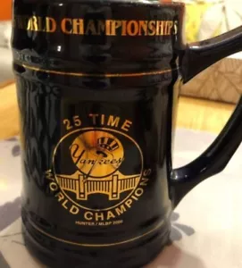 NEW YORK YANKEES 25 WORLD CHAMPIONSHIPS MLB MUG/STEIN 2000 - Bild 1 von 2