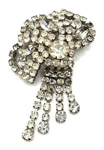 Vintage Rhinestone Brooch Clear (some Smokey) Dangles J1-3013 - Picture 1 of 12