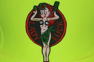 Vintage Pin Up Trucker Mütze Kappe Lady Luck fluoreszierend grün Druckknopfleiste Nissin Seil - Bild 1 von 9
