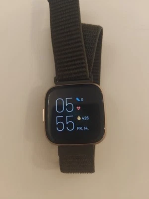 Fibit Versa 2 inkl. Displayschutzhüllen und Armbändern - Bild 1 von 3
