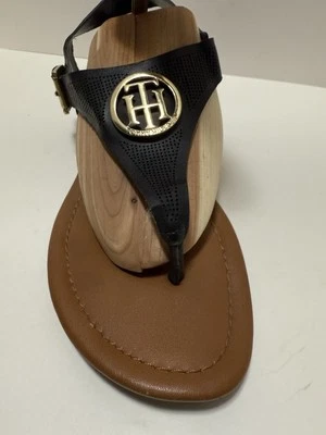 Женские черные сандалии Tommy Hilfiger с логотипом на Т-образном ремешке с пряжкой ремешком 9 M - Изображение 1 из 4