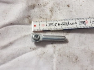 Siegenia Aubi zwei Ecklagerbolzen D7 TS K500 FBLB0060-100010 #38 - Bild 1 von 4