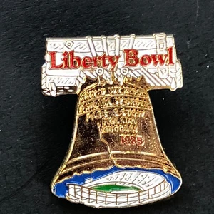 Vintage 1985 Liberty Bowl Lapel Pin 80s USA NCAA College Football Memorabilia - Picture 1 of 7