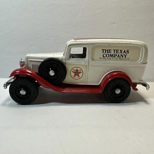 Ertl 1/24 Vehicle Bank - 1932 Ford Delivery Van - Texaco - Picture 1 of 17