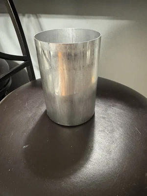 Metal Pillar Mold 6” Tall x 4” Wide - Image 1 of 4