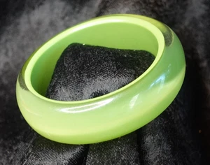Brazalete Brazalete Lucita Vintage Translúcido Transparente a Verde - Imagen 1 de 4