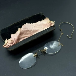 Gafas Pince Nez de colección con marco de puente articulado lleno de oro y lazo para la oreja con estuche - Imagen 1 de 12