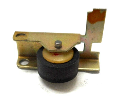 GRABADORA DE CASETE PORTÁTIL FM/AM HITACHI TRK-1211H - RODILLO DE PELLIZCO Foto 1 de 4