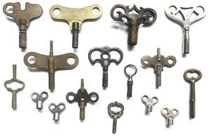 GRAN LOTE DE 16 LLAVES DE CUERDA DE RELOJ VINTAGE AUTÉNTICAS TALLAS Y BROCAS SURTIDAS - Imagen 1 de 7