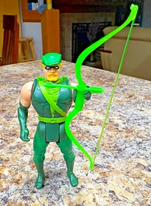 Vintage 1985 Kenner Super Powers Green Arrow W/ Bow & Reproduction Arrows - Picture 1 of 6