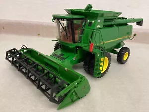 1/32 scale Ertl Series 2 precision 15036 John Deere 9750STS Combine harvester - Picture 1 of 24