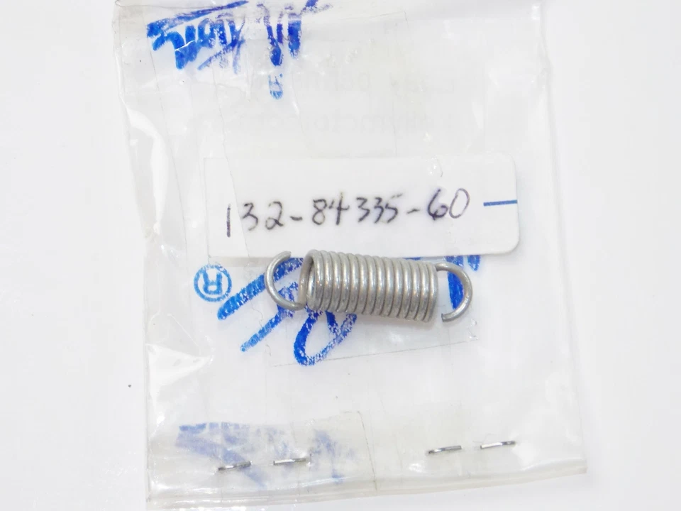 NUEVO DE LOTE LÁMPARA TRASERA RESORTE FARO VELOCÍMETRO YAMAHA 66-87 YL1 GTMX # 132-84335-60 Foto 1 de 1